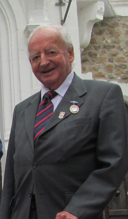 Tributes paid to former Lyme Regis mayor Cllr Stan Williams on his passing
